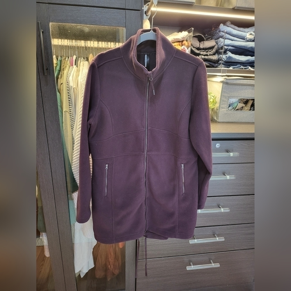 Mondetta fleece jacket